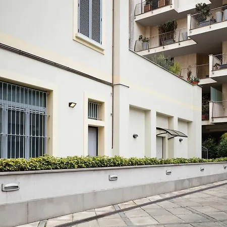 Apartment Premuda Milan