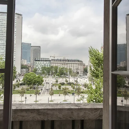 Il Giramondo Konukevi Milano