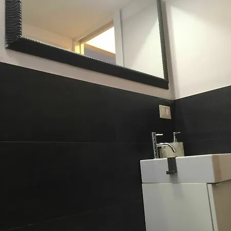 Apartment Kibilu - Via Confalonieri Milan