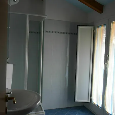 Cheta Guest house 2*