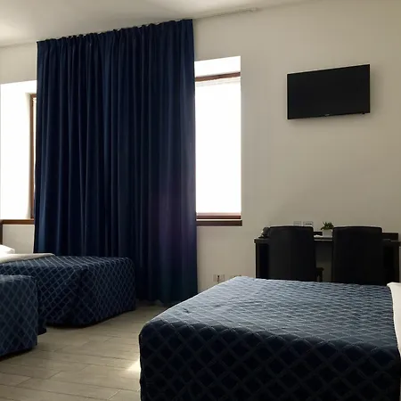 Hotel Esco