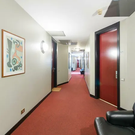 Duomo Deluxe Guest house