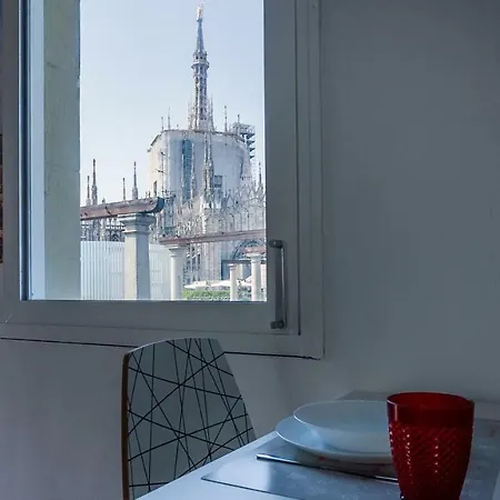 Italianway-santa Radegonda * Milan