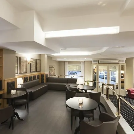 Hotel Mentana, By R Collection