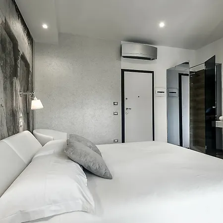 Eleganti Suite In Piazzale Lagosta Gasthof Mailand