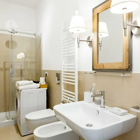 Easyhomes - Beatrice D'este Daire