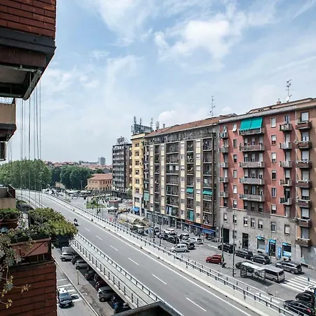 Guesthero - Corvetto M3 Apartment Milan