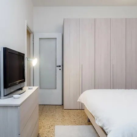 Enjoy Gorla Apartman Milánó