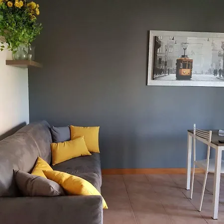 Apartment Sunflower House Ieo Ripamonti *