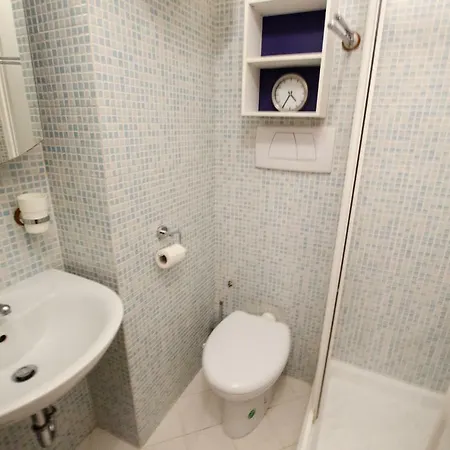 Cozy Central Studio - Porta Romana 아파트