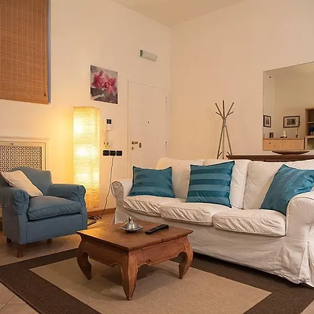 Elegant In Sant'ambrogio Appartement