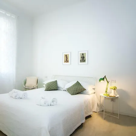 Lovely Cenisio Apartamento *