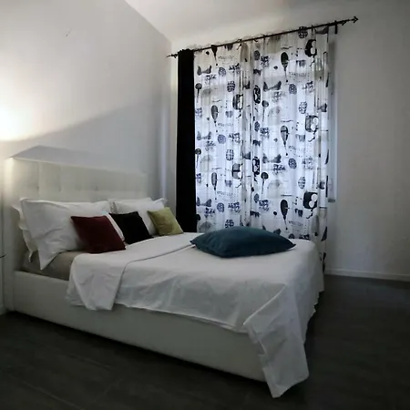 Lux Apartment Apartamento Milão