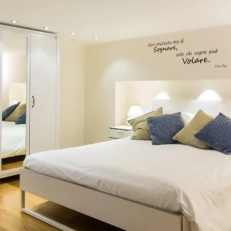 Spazio M&m Cso Xxii Marzo 39 アパート *