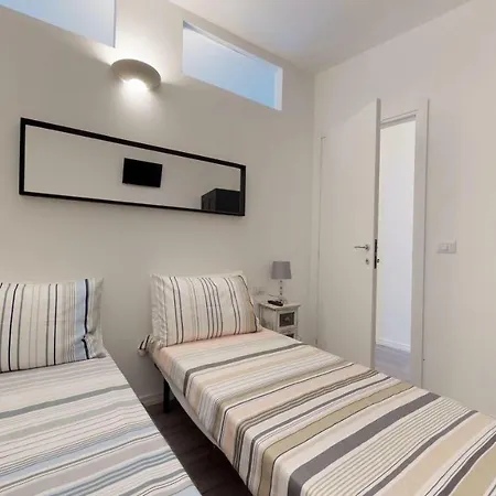 Luxury 2 Bedrooms Apartment Milan