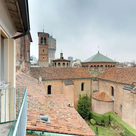 Luxury 2 Bedrooms Apartment Milan