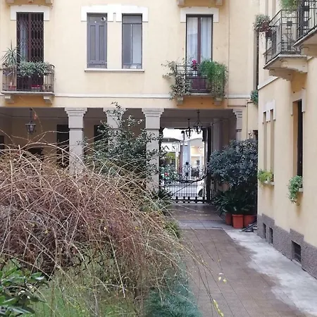 Maria Homes -vitruvio 42 * Milano