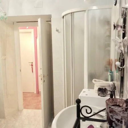 Cozy House In Sarpi Milan