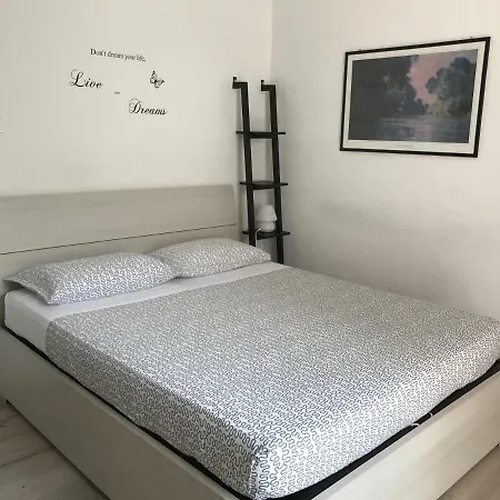 Corso Garibaldi 127 Апартаменты *