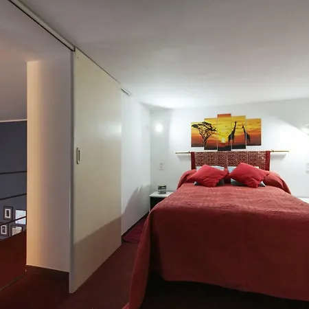 Daire Fancy Blue Duomo Duplex Milano