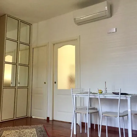 Apartment 996 Milan