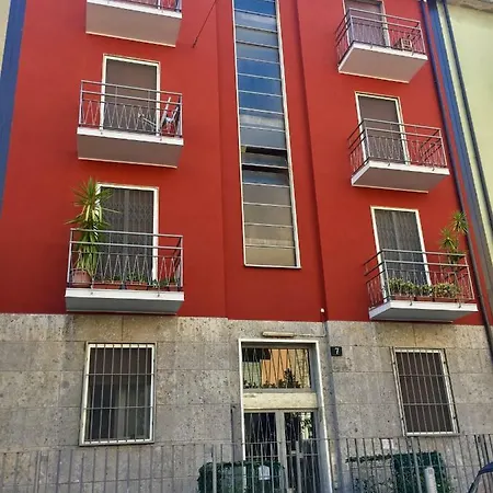 Apartment 996