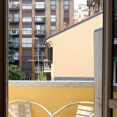 Bright House In Appartement Milan