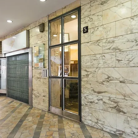 Bnbutler - Duomo - Galleria Unione Apartament