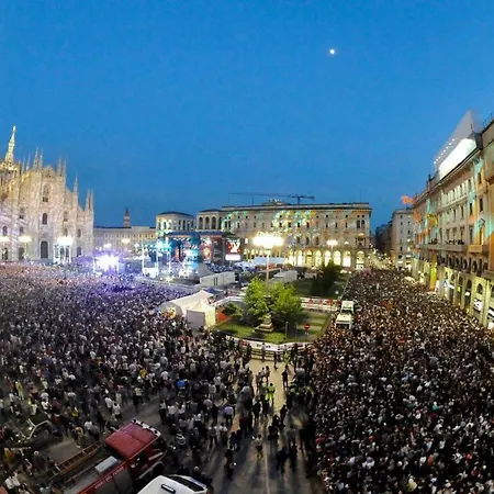 Duomo Shopping Lägenhet *
