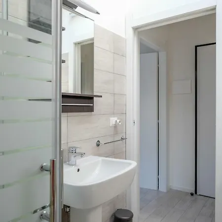 아파트 The Best Rent - Bright Attic In
