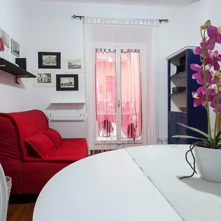 Apartment Emeraldway - Lamarmora 2a, Porta Romana Milan