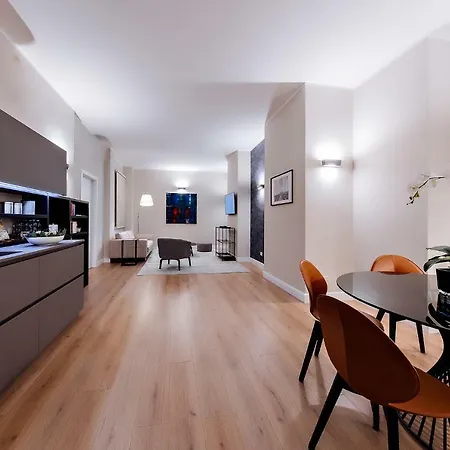 Manzoni Clc * Milan