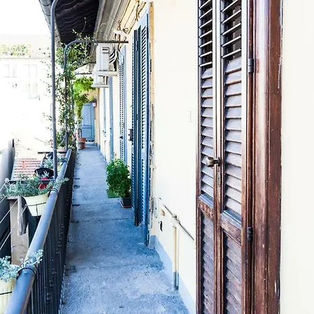 Milan Style Apartment - City Center Apartman *