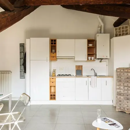 Joivy Top-floor Studio By Vittorio Formentano Park Apartman *