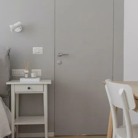 Luxury And Spacious Apartment *