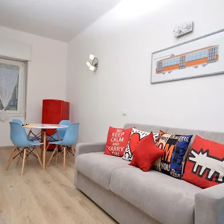 34 Via Giulio Carcano Милан