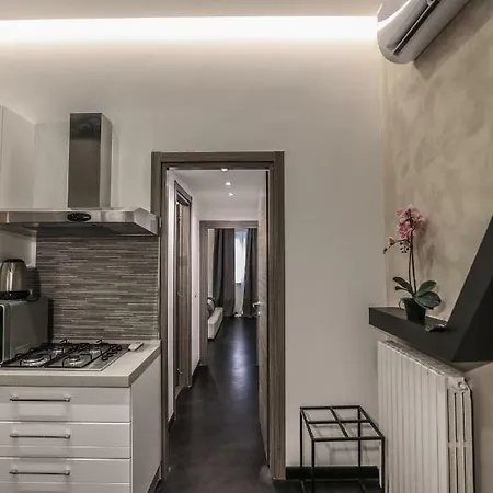 아파트 Stylish Near Duomo