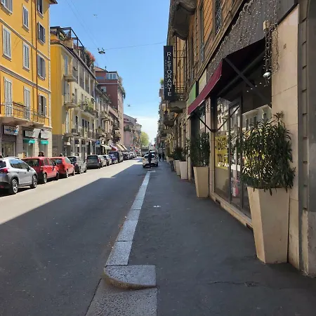 La Casa Di Ringhiera * Mediolan