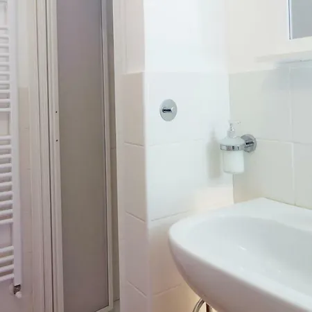 Apartment Likehome - Via Crema