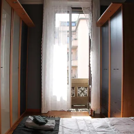 Viale Lunigiana - Penthouse - 6 People Apartment