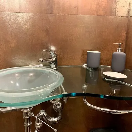 Fra Storia E Modernita