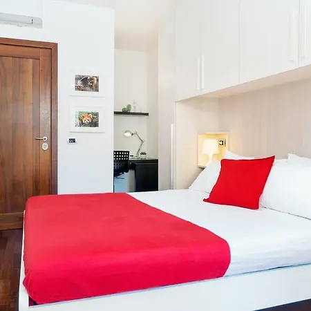 Four Bedroom Near Metro Appartamento *