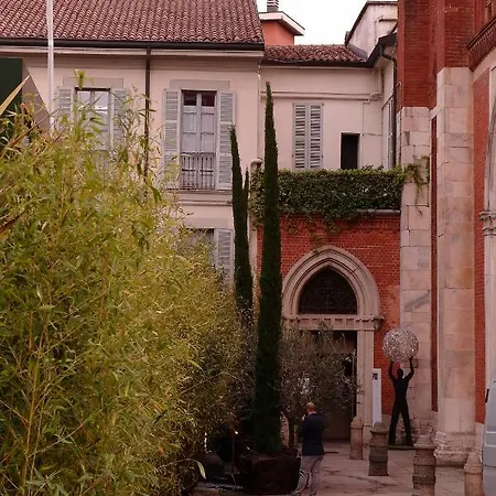 Il Bosco Di Nora * Milan