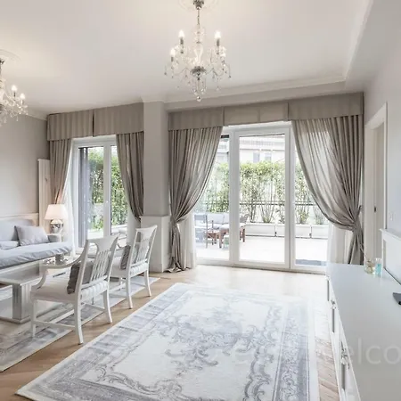Easy Welcome Urban Luxury Terrace *