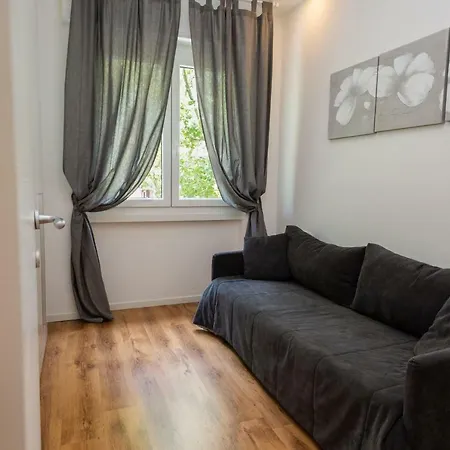 L.love Apartment *