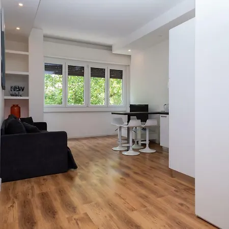 L.love Apartment