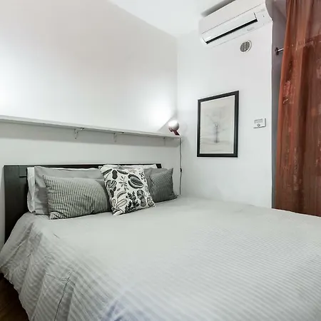 Beautiful And Happy Flat In Center Milano