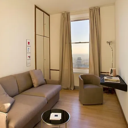Apart Otel Domux Torre Velasca Milano