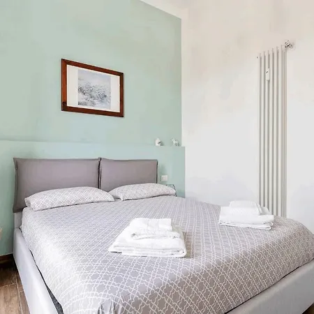 Apartmán Guesthost - Isola View Renovated *