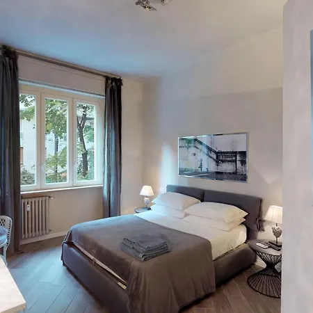 Brera District Apartamento